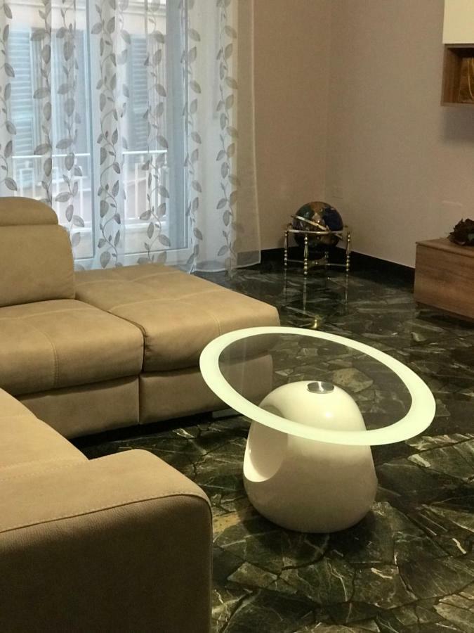 La Casa Di Claudia Apartment Генуа Екстериор снимка