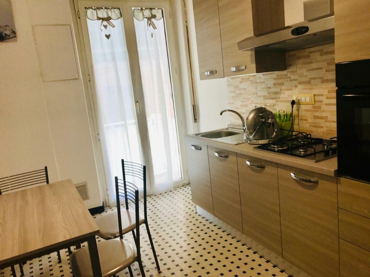 La Casa Di Claudia Apartment Генуа Екстериор снимка