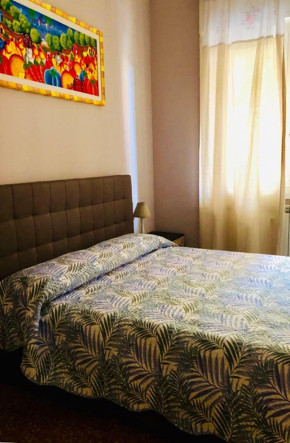 La Casa Di Claudia Apartment Генуа Екстериор снимка